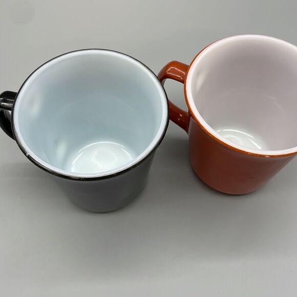 2 Vintage Milk Glass Mugs Corelle Orange & White Mug Pyrex Black & White Mug - Picture 8 of 10